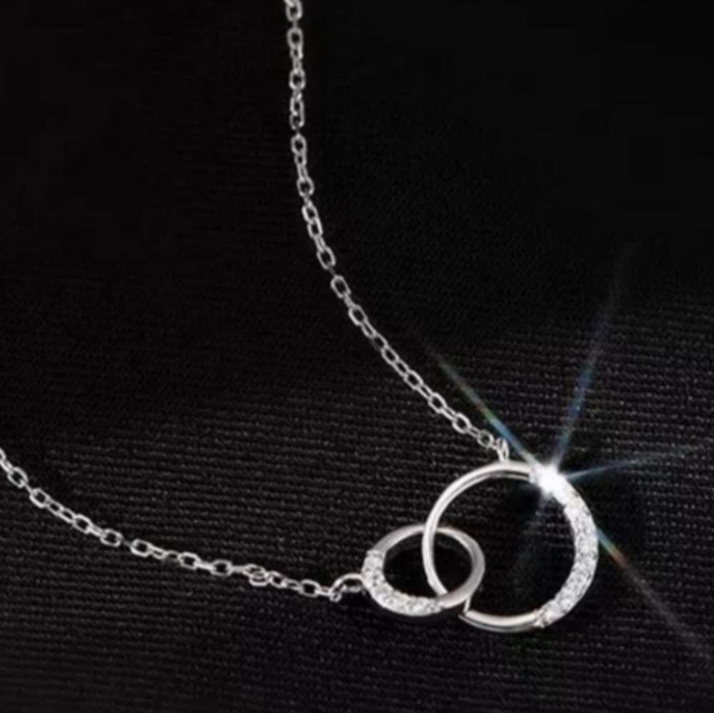 Double Circle Necklace New - Picture 3 of 4